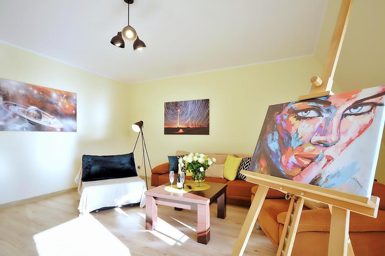 50 M Do Plazy Thobruk Apartamenty Piekna Dama Z Kolobrzegu Exterior photo